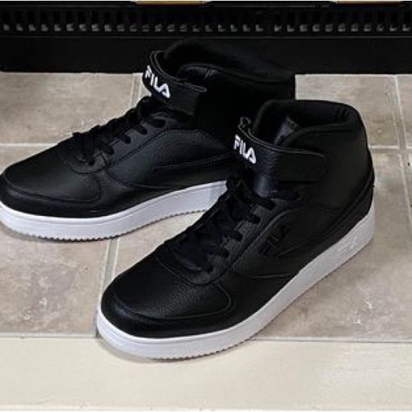 FILA Mens US 13 - Picture 2 of 6